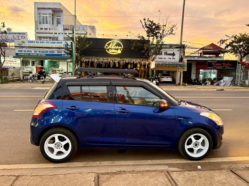 Suzuki Swift 2017 1.4 AT - 82000 km. Mua bán Ô tô tại Huyện Đức Trọng Lâm Đồng được đăng bởi Nguyễn Hữu Dự hình 1