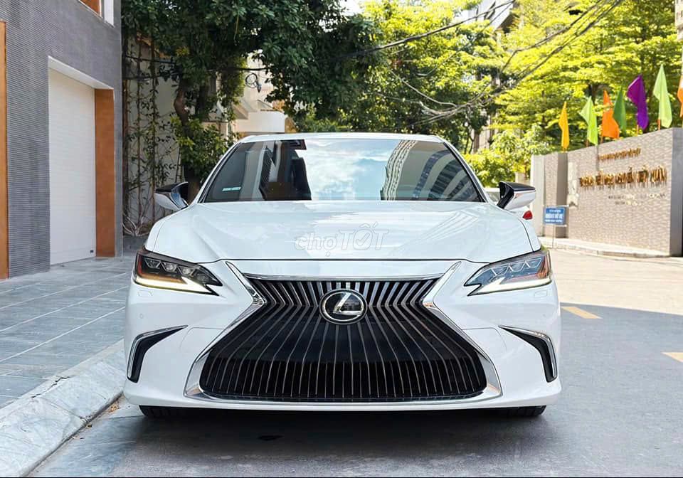 Lexus ES250 sản xuất 2021