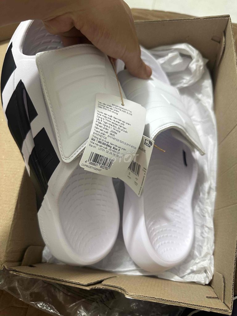 Dép Adidas LIGHTBLAZE 42( chính hãng). Mua bán Giày dép tại Quận Tân Phú Tp Hồ Chí Minh được đăng bởi Loc Truong hình 1
