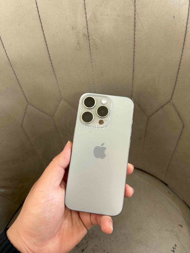 15 Pro , 256gb , Full zin , hỗ trợ nợ xấu. Mua bán Điện thoại tại Quận Ngũ Hành Sơn Đà Nẵng được đăng bởi Lý Hùng  hình 1