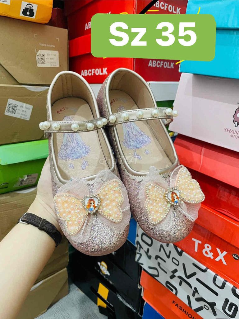 Giày búp bê Nữ kim tuyến size 35. Mua bán Giày dép tại Thành phố Thủ Dầu Một Bình Dương được đăng bởi Giày Nhà Mẹ Ry hình 1