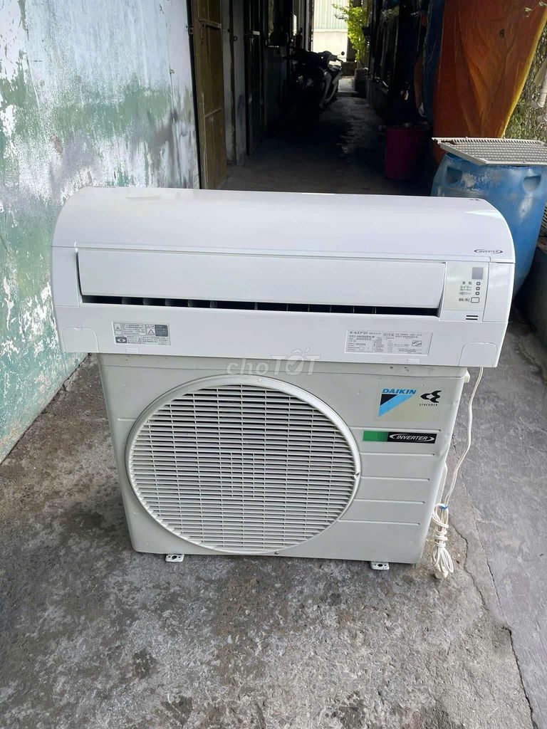 Máy lạnh Daikin inverter 1hp - lắp đặt tphcm