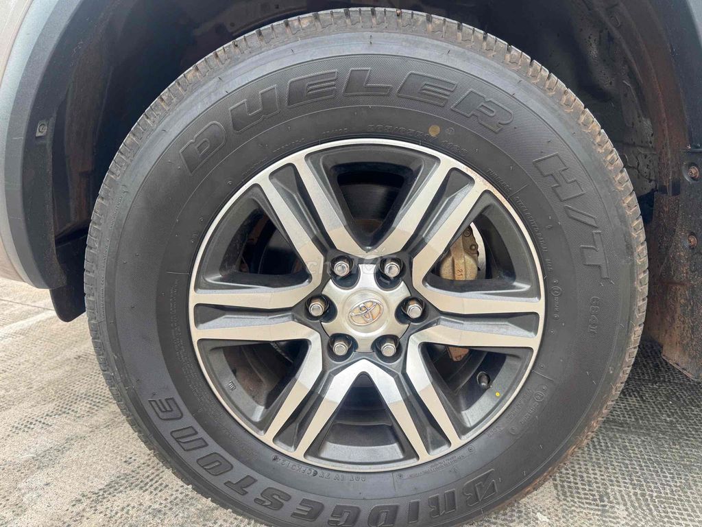 Toyota Fortuner 2020 dầu sàn. Mua bán Ô tô tại Thành phố Thủ Đức Tp Hồ Chí Minh được đăng bởi Thùy Phương Toyota hình 7