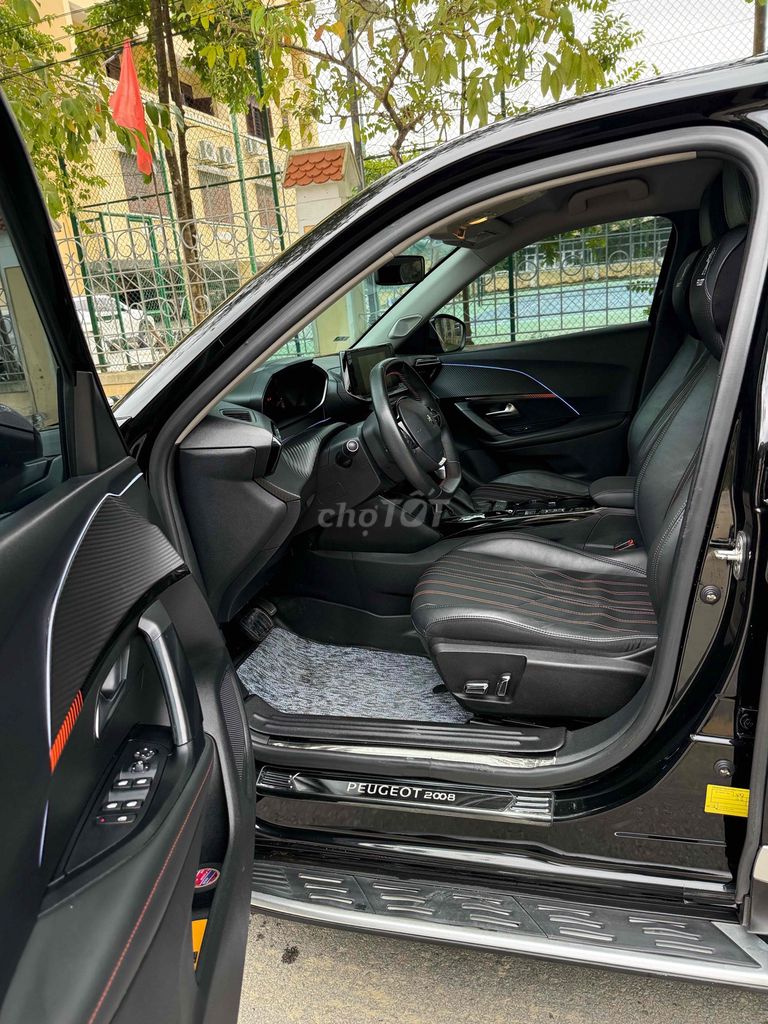 Peugeot 2008 2021 Active 1.2 AT - 41000 km. Mua bán Ô tô tại Thành phố Huế Thừa Thiên Huế được đăng bởi Hoàng Tàu  hình 10