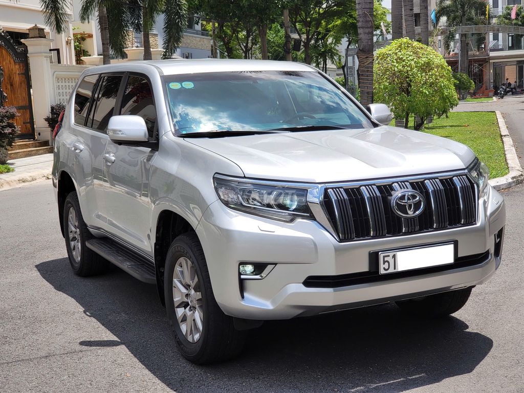 Toyota LandCruiser Prado hàng đầu SUV hạng sang. Mua bán Ô tô tại Quận Bình Thạnh Tp Hồ Chí Minh được đăng bởi Hoàng Phát hình 7