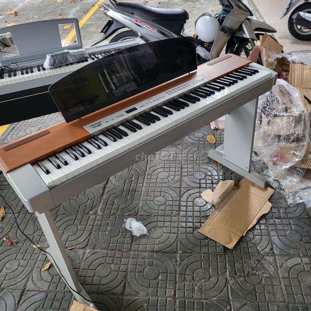 Yamaha P85