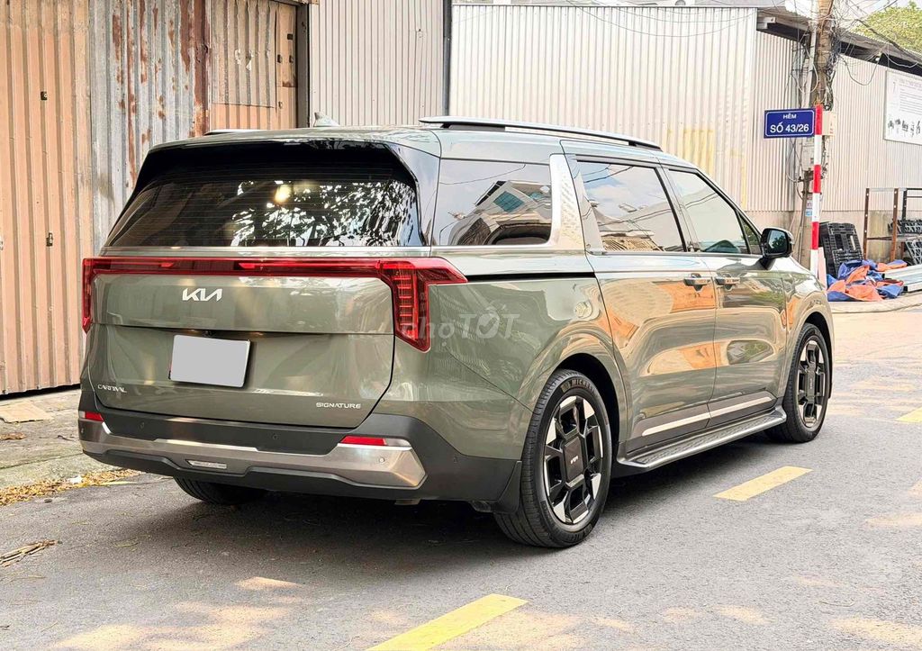 KIA CARNIVAL SIGNATURE 2025 FULL OPTION