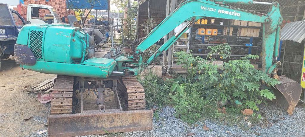 Máy đào Komatsu pc 30 Xanh ngọc giá hạt dẻ!!!!. Mua bán Phương tiện khác tại Thị xã Tân Uyên Bình Dương được đăng bởi Pham tien ha hình 2