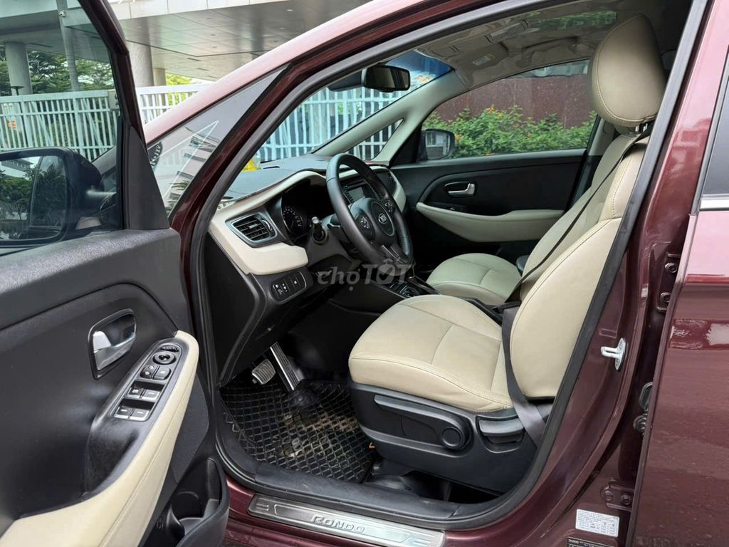 Kia Rondo 2019 Rondo GATH - 47000 km. Mua bán Ô tô tại Quận 3 Tp Hồ Chí Minh được đăng bởi LÊ DANH hình 2