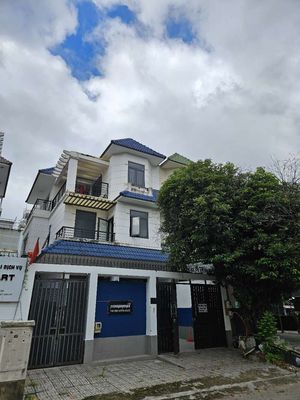 Thuê Mặt Bằng - Trệt. Có phòng riêng - toilet riêng