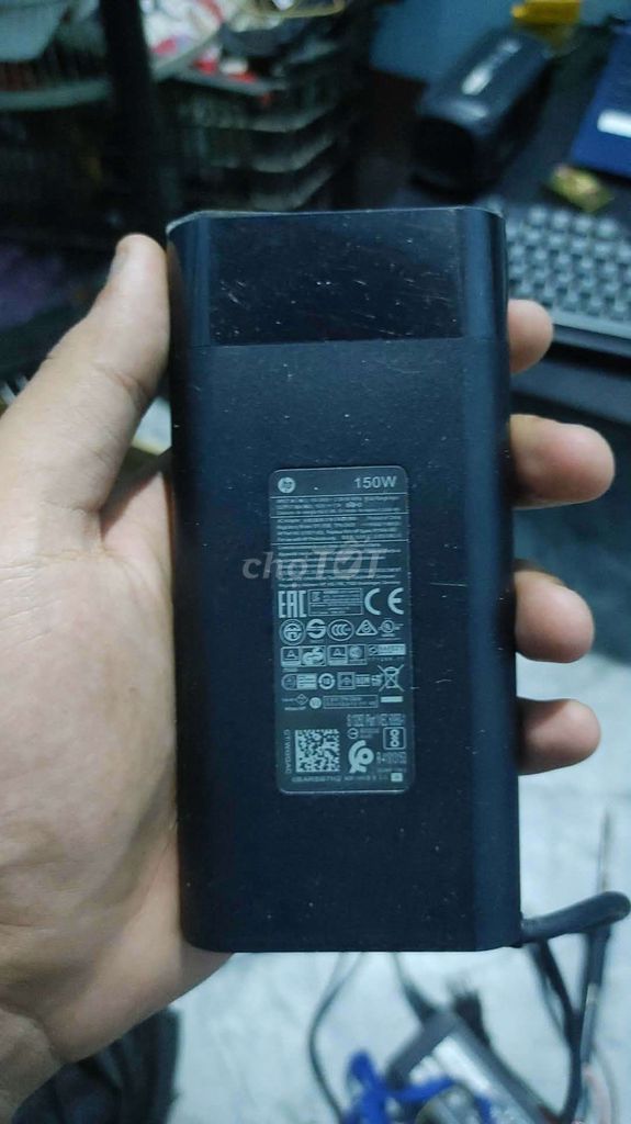Sạc laptop HP 150W Đen. Mua bán Phụ kiện (Màn hình, Chuột...) tại Thành phố Qui Nhơn Bình Định được đăng bởi Tiến tài Đỗ hình 1