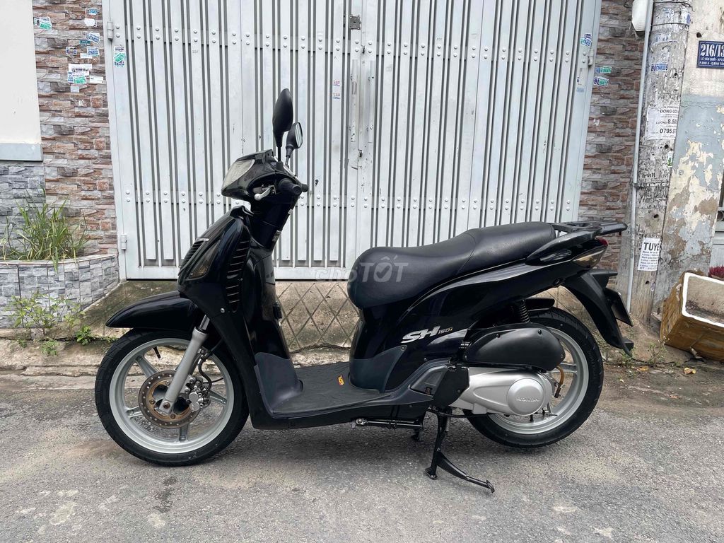 Honda SH 150i 2005 Bstp 9 красивая автовладелица супер вкусная машина