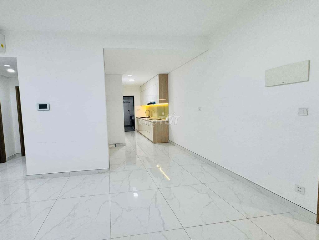 Аренда · 2 комн. · 92 м² · Quận Tân Phú, ул. Diamond Alnata
