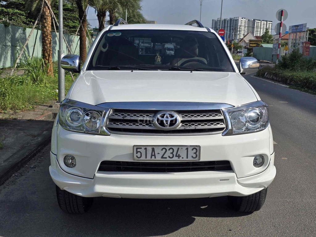 Toyota Fortuner 2011 2.7V - 86123 km. Mua bán Ô tô tại Quận 12 Tp Hồ Chí Minh được đăng bởi Dương hoàng hiệp hình 1