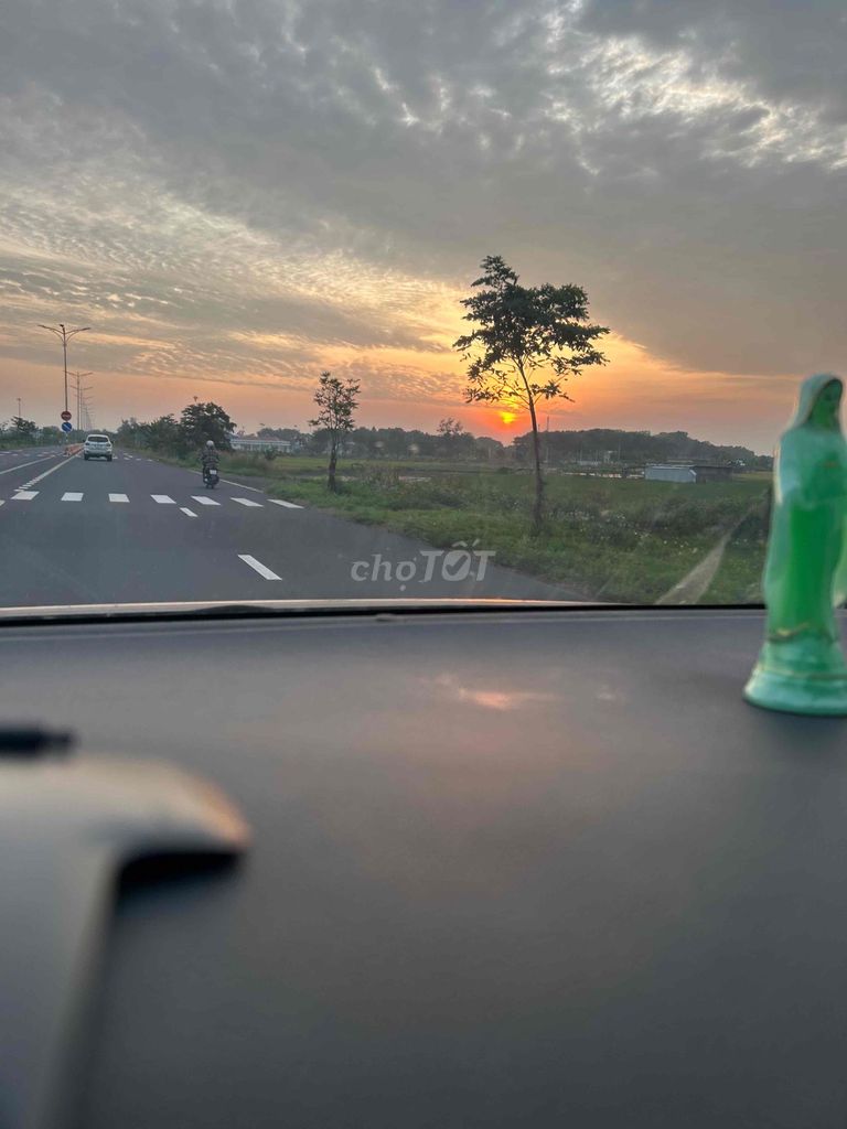 Toyota Innova form 2017 G 142000 km Xám. Mua bán Ô tô tại Huyện Xuân Lộc Đồng Nai được đăng bởi Hải Lê hình 1