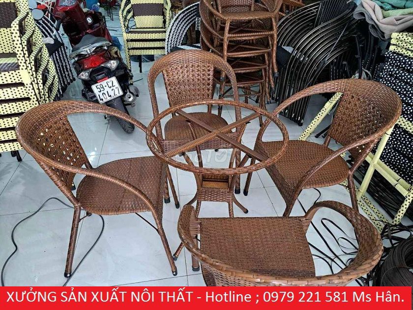 Bàn cafe nhựa giả mây