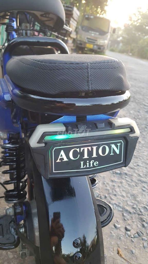 Xe đạp điện mua mới trên 12 triệu mới tinh. Mua bán Xe điện tại Thành phố Vĩnh Long Vĩnh Long được đăng bởi cong hình 4