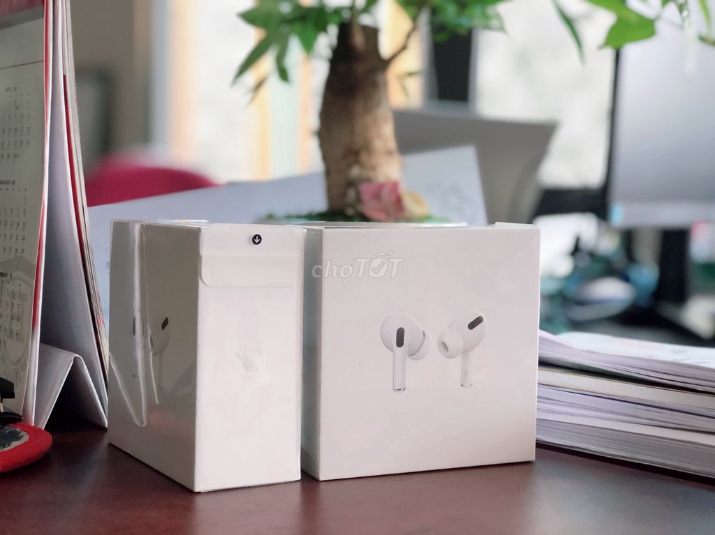 0988046980 - Tai nghe airpods pro mới nguyên seal