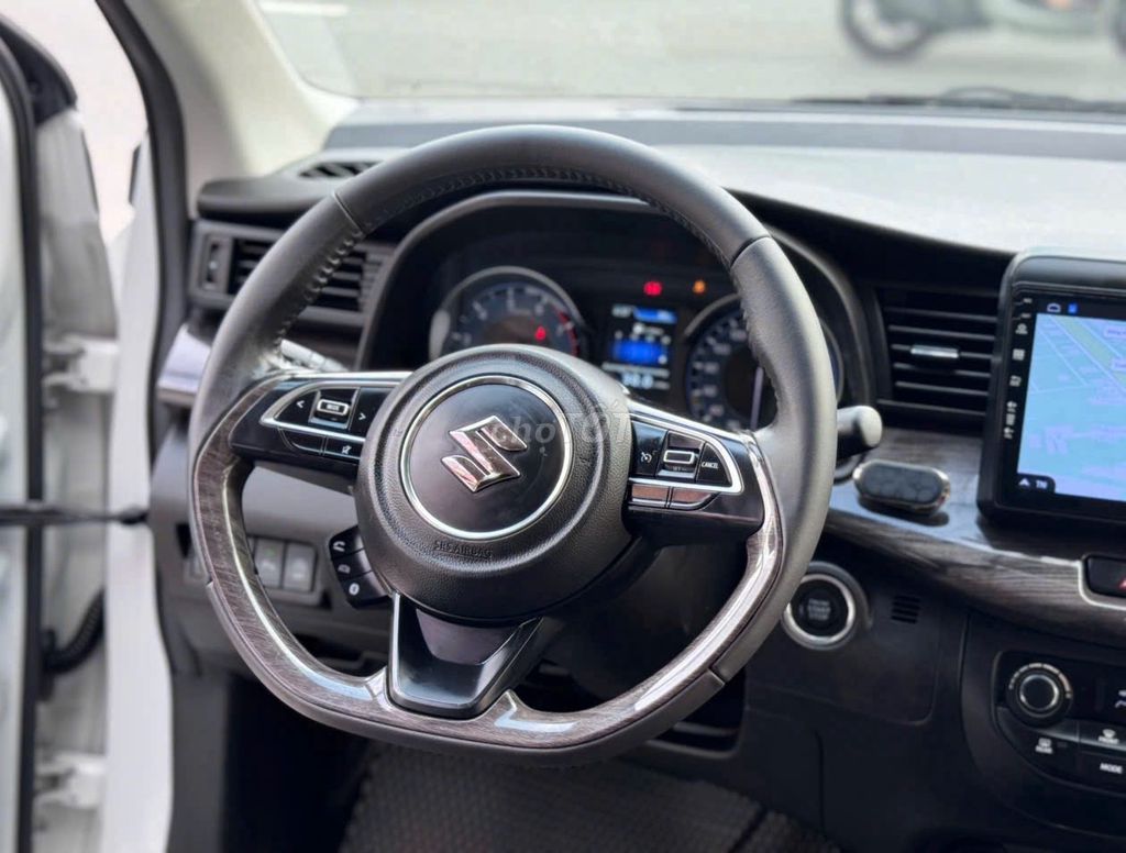 Suzuki Ertiga 2022 hybrid AT cực mới. Mua bán Ô tô tại Quận 12 Tp Hồ Chí Minh được đăng bởi NHI Ô TÔ AN SƯƠNG hình 9