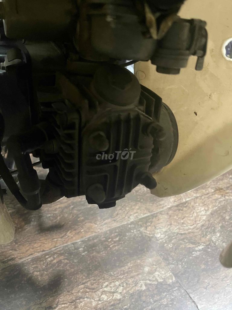 Cúp 50cc Xe Đẹp Đi Cực Ít 13000km Nguyên Zin Êm Ru. Mua bán Xe máy tại Quận Hoàng Mai Hà Nội được đăng bởi Tuấn Giang hình 9
