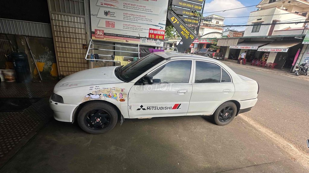 Mitsubishi Lancer 2000 GLXI 1.6 MT - 580000. Mua bán Ô tô tại Thành phố Buôn Ma Thuột Đắk Lắk được đăng bởi Phú Nguyễn hình 9