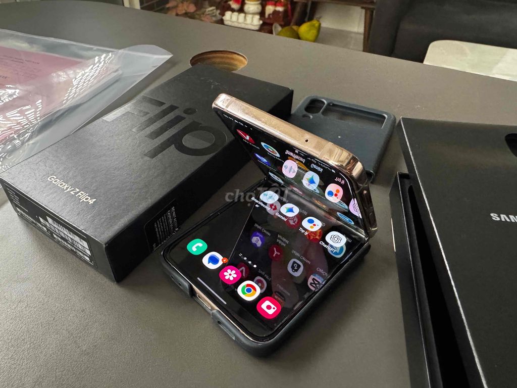 Samsung Vn Z Flip4 128GB Gold 2 SIM Zin m Fptshop. Mua bán Điện thoại tại Quận 12 Tp Hồ Chí Minh được đăng bởi Han Hanh HDCONS hình 1