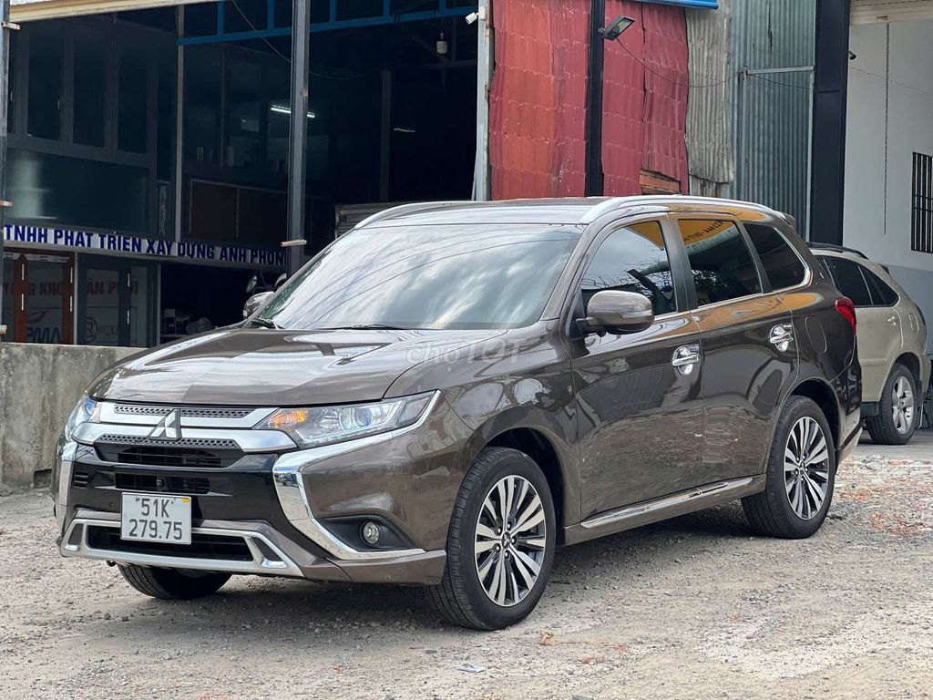 Mittsubishi Outlander 2022 2.0 CVT - 39000 km. Mua bán Ô tô tại Thành phố Thủ Đức Tp Hồ Chí Minh được đăng bởi BÌNH VÌNH PHÚ CHUYÊN XE LƯỚT BAO TEST HÃNG  hình 3