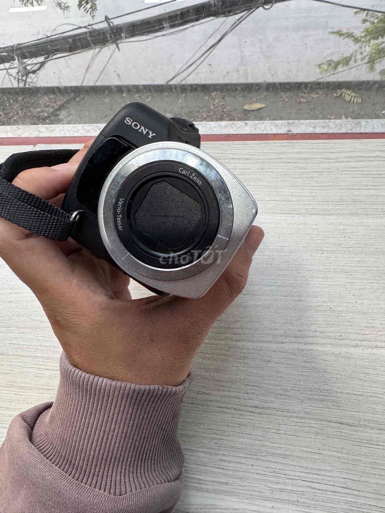Vừa thu được sony dcr sr45 kèm pin không có sạc nê. Mua bán Máy ảnh, Máy quay tại Quận Ninh Kiều Cần Thơ được đăng bởi An Nguyễn hình 1