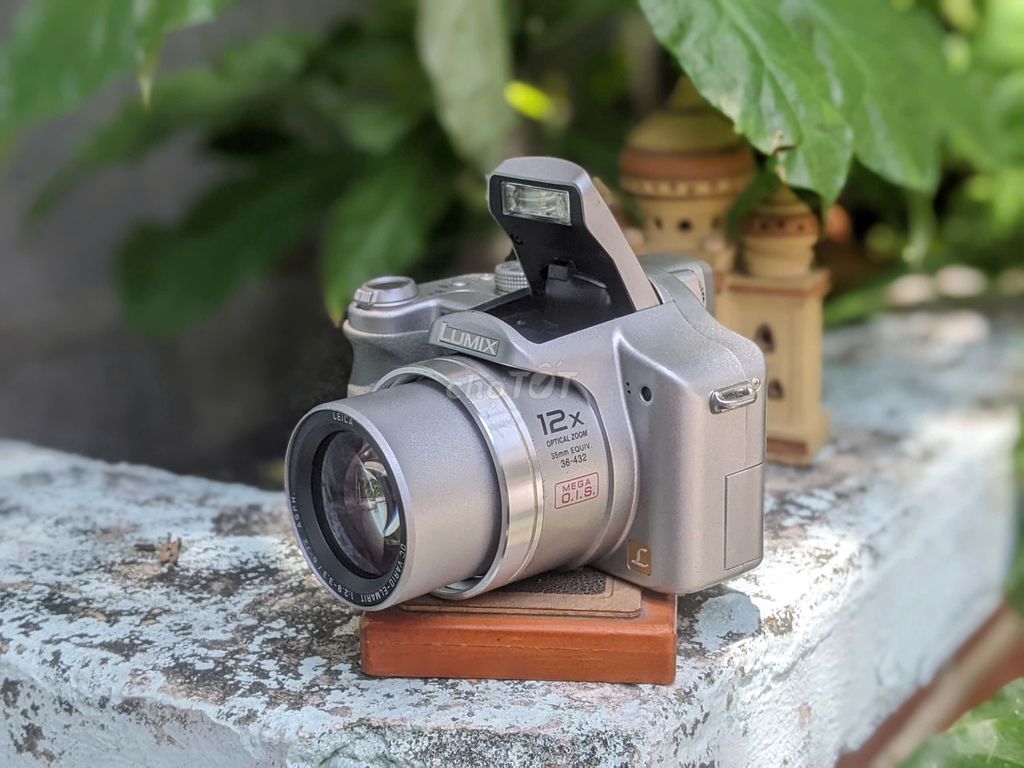 Máy ảnh Panasonic FZ7 Bạc. Mua bán Máy ảnh, Máy quay tại Quận 6 Tp Hồ Chí Minh được đăng bởi may anh KTS hình 1