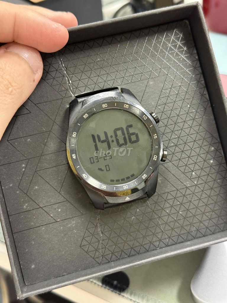 TicWatch Pro 1. Mua bán Thiết bị đeo thông minh tại Quận Hai Bà Trưng Hà Nội được đăng bởi Sơn hình 1