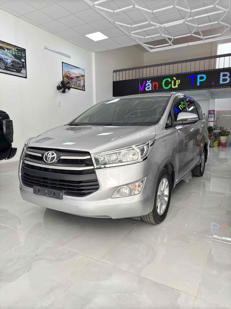 Toyota Innova 2017 2.0E - 91000 km