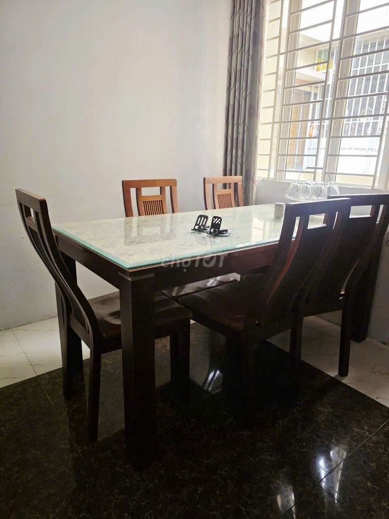 Bộ bàn ăn Gỗ Kính Nâu 5 ghế. Mua bán Bàn ghế tại Quận Tân Phú Tp Hồ Chí Minh được đăng bởi Tram Tran hình 1