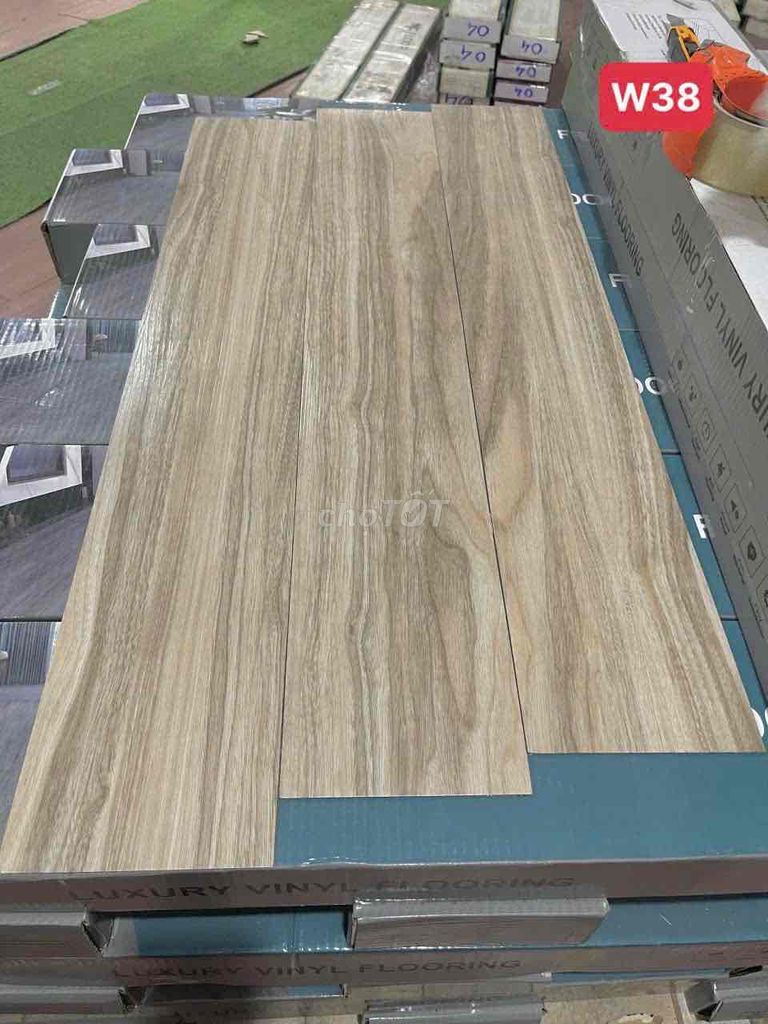 sàn nhựa 2mm thanh lý rẻ cho ae thi công. Mua bán Nội thất, đồ gia dụng khác tại Quận 1 Tp Hồ Chí Minh được đăng bởi Hy hình 1