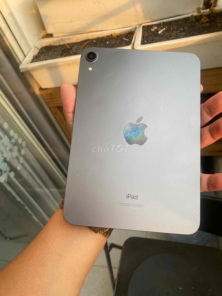 Em cần bán lại ipad mini 6 64g wifi