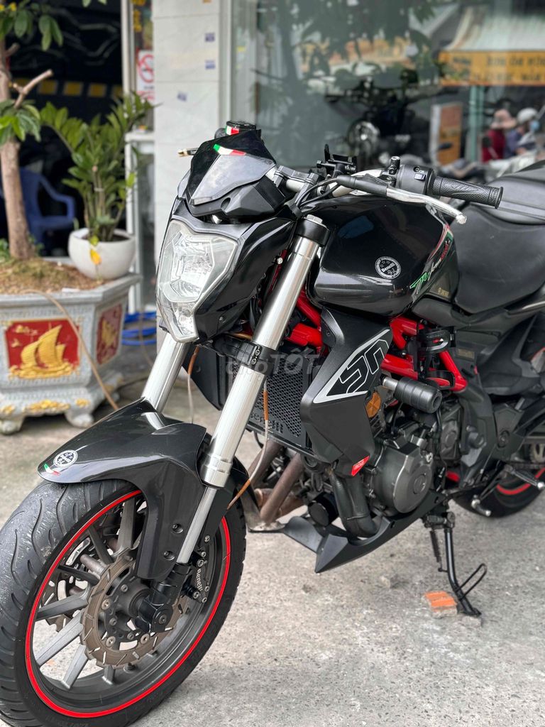 Cần bán Benelli BN302 2017 Biển SG Xe đẹp Máy Zin. Mua bán Xe máy tại Quận Bình Tân Tp Hồ Chí Minh được đăng bởi Việt Motor Bình Tân hình 4