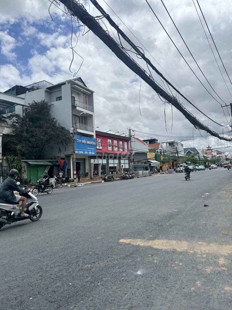 Bán nhà cấp 4 -  800m2 full thổ - Thạnh Mỹ Lợi - 35 tỷ