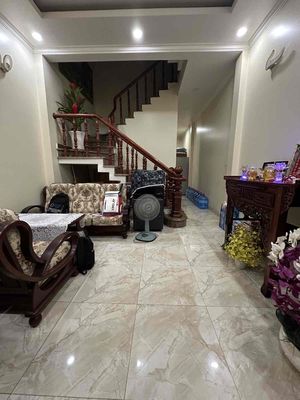 Chủ Gấp • Giảm 1.5 tỷ • bán nhà 3 Tầng x 60m2 • Hẻm xe Hơi