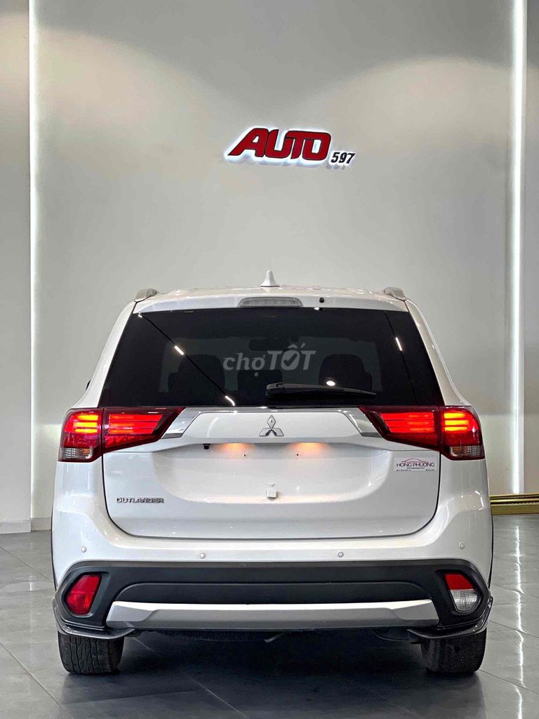 Mitsubishi Outlander Premium màu trắng. Mua bán Ô tô tại Thành phố Thái Nguyên Thái Nguyên được đăng bởi Hồng Phương Auto  Auto 597 hình 3
