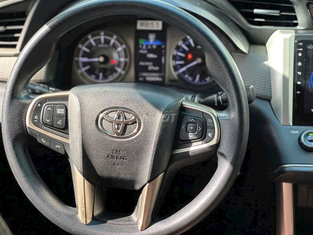 INNOVA G TỰ ĐÔNG MODEL 2017 XE ZIN CỰC ĐẸp. Mua bán Ô tô tại Quận 7 Tp Hồ Chí Minh được đăng bởi USED CARS TRUNG KIÊN hình 6