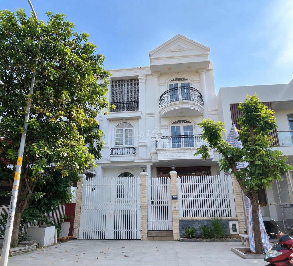 Аренда · 5 комн. · 140 м² · Thành phố Thủ Đức, ул. Đường Lương Định Của