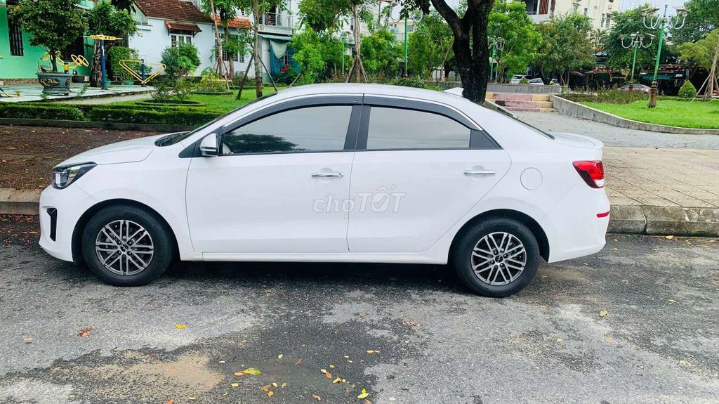 Kia Soluto 2024 - 17000 km. Mua bán Ô tô tại Quận Cẩm Lệ Đà Nẵng được đăng bởi Lê Quốc Phong hình 4