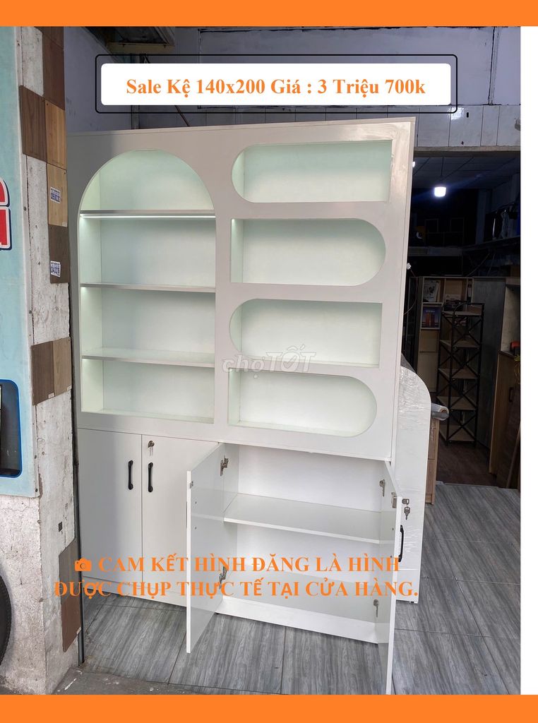 KỆ TỦ TRƯNG NƯỚC HOA/ MỸ PHẨM 140X200X30CM. Mua bán Tủ, kệ gia đình tại Quận Tân Bình Tp Hồ Chí Minh được đăng bởi NỘI THẤT VĂN PHÒNG TỦ KỆ TRƯNG BÀY hình 1