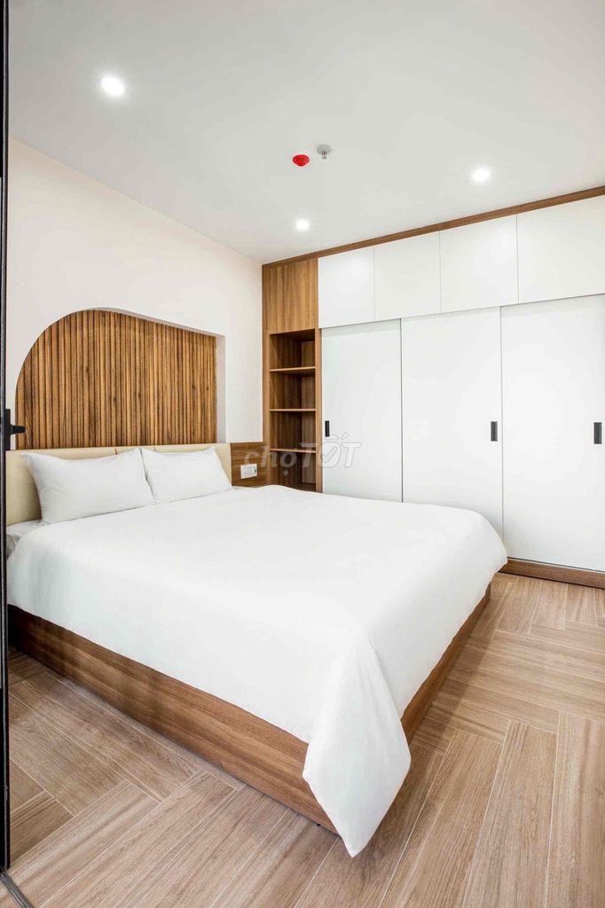 New 1-bedroom apartment with balcony on Bà Huyện Thanh Quan — photo 12