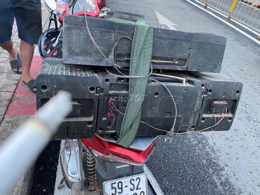 Tivi JVC C-140ME Đỏ Đã qua sử dụng. Mua bán Tivi, Âm thanh tại Quận Tân Bình Tp Hồ Chí Minh được đăng bởi Nguyenduy hình 1