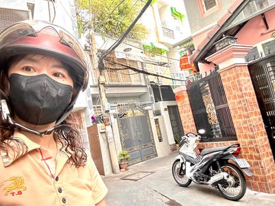 Bán nhà 4 tầng chỉ 2.67T, cách 15m ra Mt xe hơi Đ.Tôn đản kếVĩnh khánh