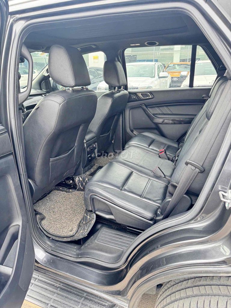 Ford Everest 2019 Titanium 2.0L 4x4 AT - 88000 km. Mua bán Ô tô tại Quận Tân Bình Tp Hồ Chí Minh được đăng bởi ANH KIET AUTO hình 7