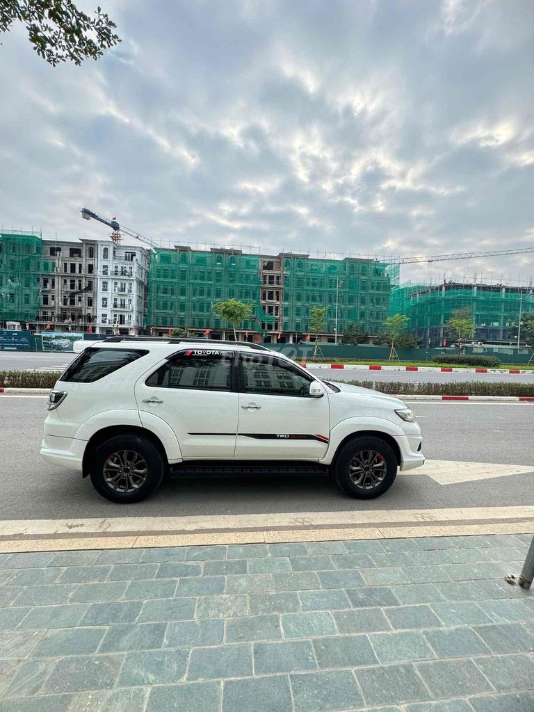 Toyota Fortuner 2016  TRD SPORTVO cuối 2016 30E/5s. Mua bán Ô tô tại Quận Bắc Từ Liêm Hà Nội được đăng bởi Ngọc Lan hình 5