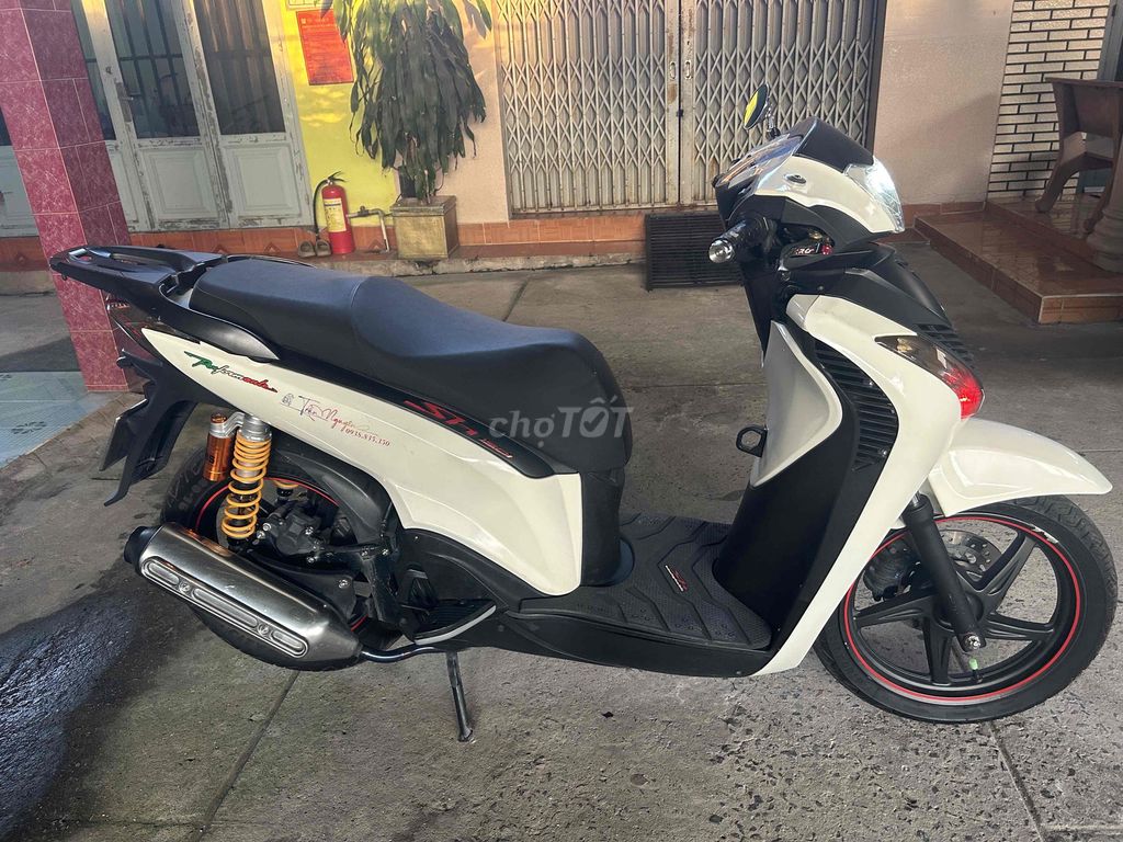 cần Bán Xe Sh lên full ý. Mua bán Xe máy tại Huyện Củ Chi Tp Hồ Chí Minh được đăng bởi Mr Nguyen hình 7