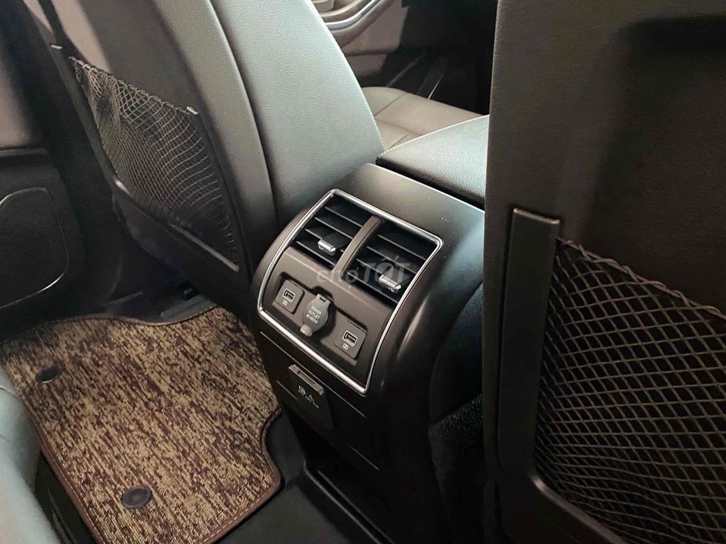 VinFast Lux SA2.0 2020 2.0 AT - 41000 km. Mua bán Ô tô tại Thành phố Thủ Đức Tp Hồ Chí Minh được đăng bởi Quốc Nhẫn hình 17