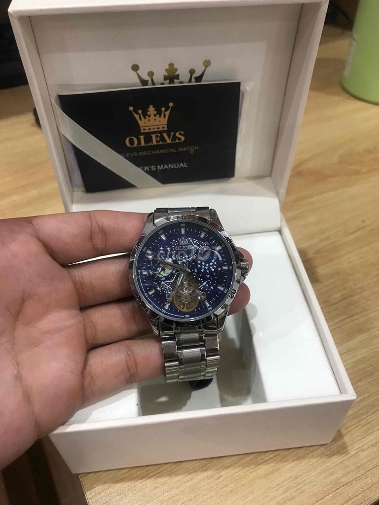 cần thanh lý đồng hồ mới sử dụng 1 lần đeo. Mua bán Thiết bị đeo thông minh tại Quận Nam Từ Liêm Hà Nội được đăng bởi nguyễn  hình 1